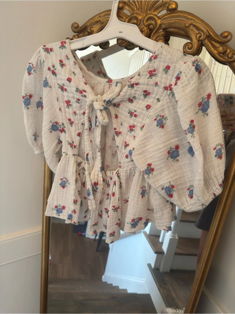 free people floral gauze keyhole back top size xs♡
